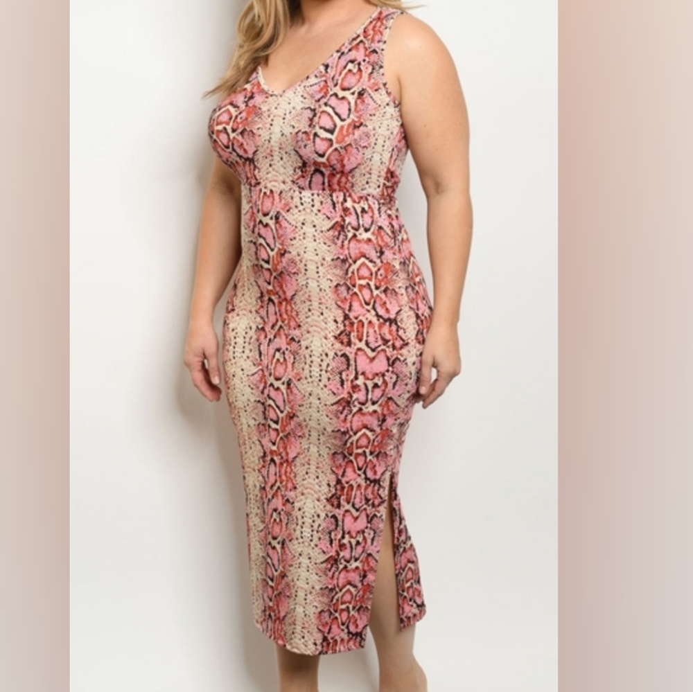 🆕️ SNAKE PRINT PLUS SIZE MAXI FULL LENGTH DRESSES - Picture 3 of 3